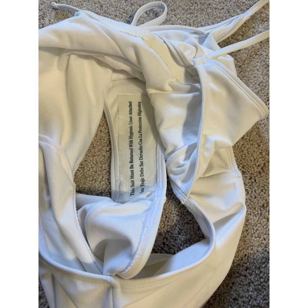 Wild Fable Womens White V-Neck High Cut Open Back One Piece Swimsuit Size M 8-10 - Picture 4 of 4